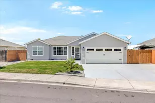 7925 Timberline, White City, OR 97503 - Photo 1