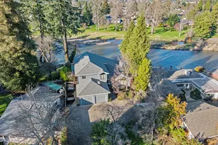 1352 E Park St, Grants Pass, OR 97527 - Photo 1