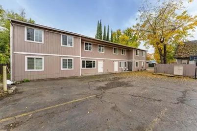 1215 W Main Street, Medford, OR 97501 - Photo 1