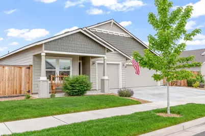 1256 NW Golf Course Drive, Madras, OR 97741 - Photo 1