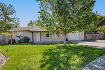 1600 NW Sue Circle, Grants Pass, OR 97526 - Photo 1