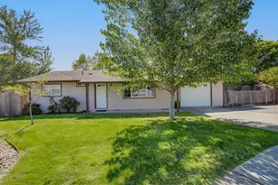 1600 NW Sue Cir, Grants Pass, OR 97526 - Photo 1