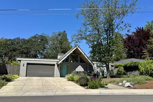 50 S Modoc Ave, Medford, OR 97504 - Photo 1