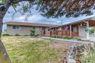 566 NW Mc Donald Rd, Prineville, OR 97754 - Photo 1