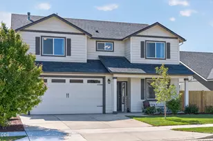 3461 NW 9th St, Redmond, OR 97756 - Photo 1