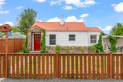 373 SE Fairview Street, Prineville, OR 97754 - Photo 1