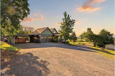 4250 Independence School Road, Medford, OR 97501 - Photo 1