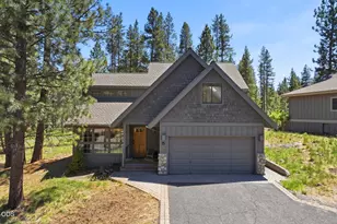 18120 Mt Baker Ln, Sunriver, OR 97707 - Photo 1