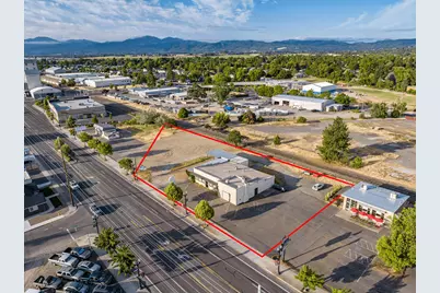 211 N Front Street, Central Point, OR 97502 - Photo 1