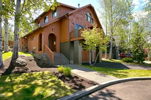 19377 Brookside Way, Bend, OR 97702 - Photo 1