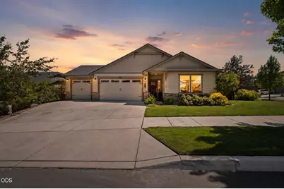 2462 SW 43rd Place, Redmond, OR 97756 - Photo 1