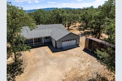 8320 Blackwell Road, Central Point, OR 97502 - Photo 1