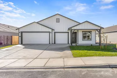 1188 NW Fairway Road #147, Madras, OR 97741 - Photo 1