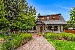 157 NW Blackhawk Ave, Bend, OR 97703 - Photo 1