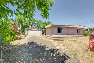 5595 Table Rock Rd, Central Point, OR 97502 - Photo 1