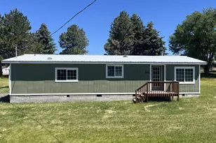 31433 Price St, Bonanza, OR 97623 - Photo 1
