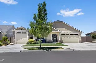 4431 SW Salmon Pl, Redmond, OR 97756 - Photo 1