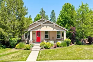 61421 Davis Lake Loop, Bend, OR 97702 - Photo 1