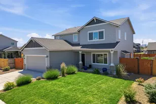 241 NW Monte Vis Ave, Madras, OR 97741 - Photo 1