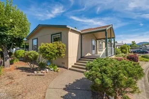 2395 Ryan Ct, Grants Pass, OR 97527 - Photo 1