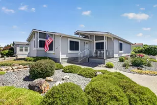 147 Blue Spruce, Grants Pass, OR 97527 - Photo 1