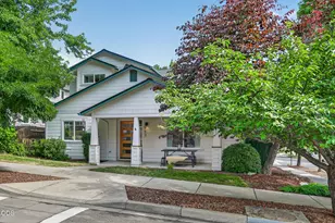 953 Spring Way, Ashland, OR 97520 - Photo 1