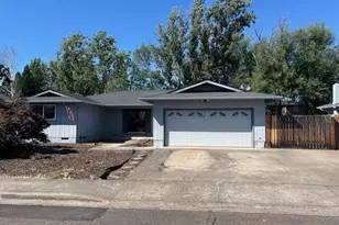 607 Palo Verde Way, Central Point, OR 97502 - Photo 1