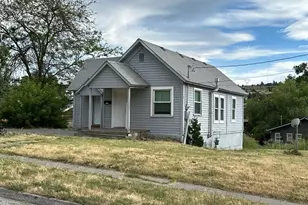726 N 2nd St, Klamath Falls, OR 97601 - Photo 1