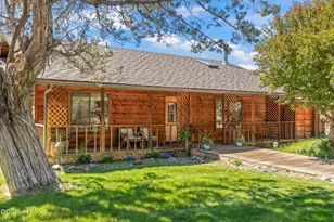 64543 McGrath Rd, Bend, OR 97701 - Photo 1