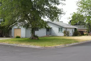 1713 SW Lava Ave, Redmond, OR 97756 - Photo 1