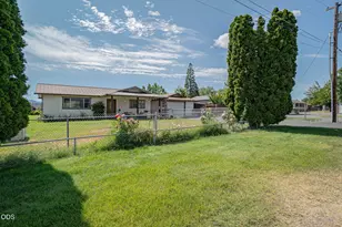 6181 Thistle Ln, Central Point, OR 97502 - Photo 1