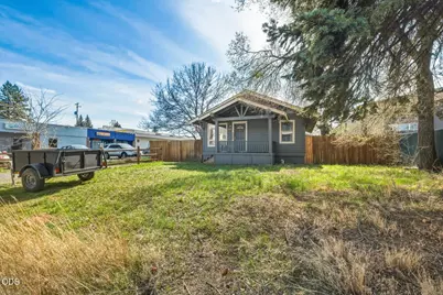 225 SE Vine Lane, Bend, OR 97702 - Photo 1