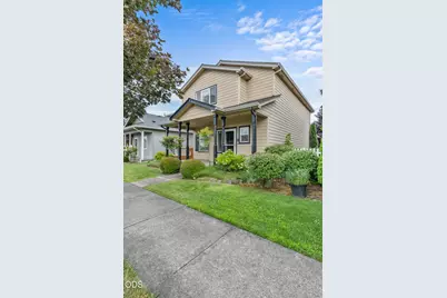 691 Buck Point Street, Central Point, OR 97502 - Photo 1