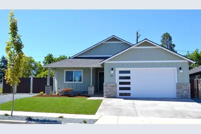 185 SW Rock Gulch Road, Grants Pass, OR 97527 - Photo 1