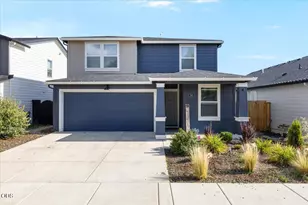 541 Black Bear Dr, Medford, OR 97501 - Photo 1