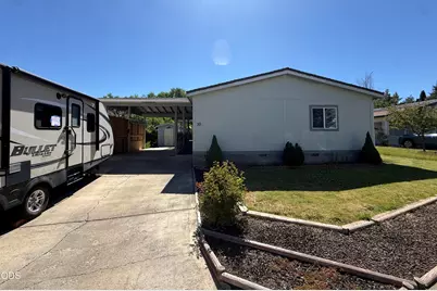 345 SW C Street #UNIT 10, Madras, OR 97741 - Photo 1