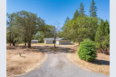 539 Roan Drive, Grants Pass, OR 97526 - Photo 1