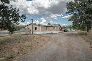 5592 Foley Ln, Central Point, OR 97502 - Photo 1