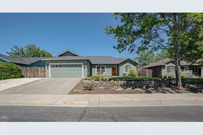 481 Westminster Drive, Eagle Point, OR 97524 - Photo 1