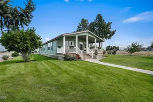 4243 NW Gerke Rd, Prineville, OR 97754 - Photo 1