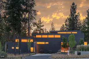 61865 Hosmer Lake Dr, Bend, OR 97702 - Photo 1