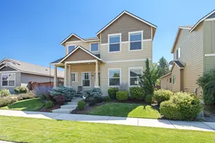 2851 NE Hope Dr, Bend, OR 97701 - Photo 1