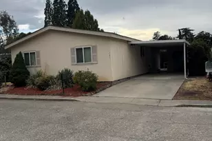 2252 Table Rock Rd, Medford, OR 97501 - Photo 1