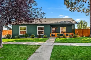 61178 Brookhollow Dr, Bend, OR 97702 - Photo 1