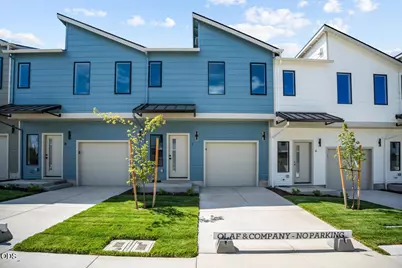 2032 Sunset Drive #Unit 6, Medford, OR 97501 - Photo 1