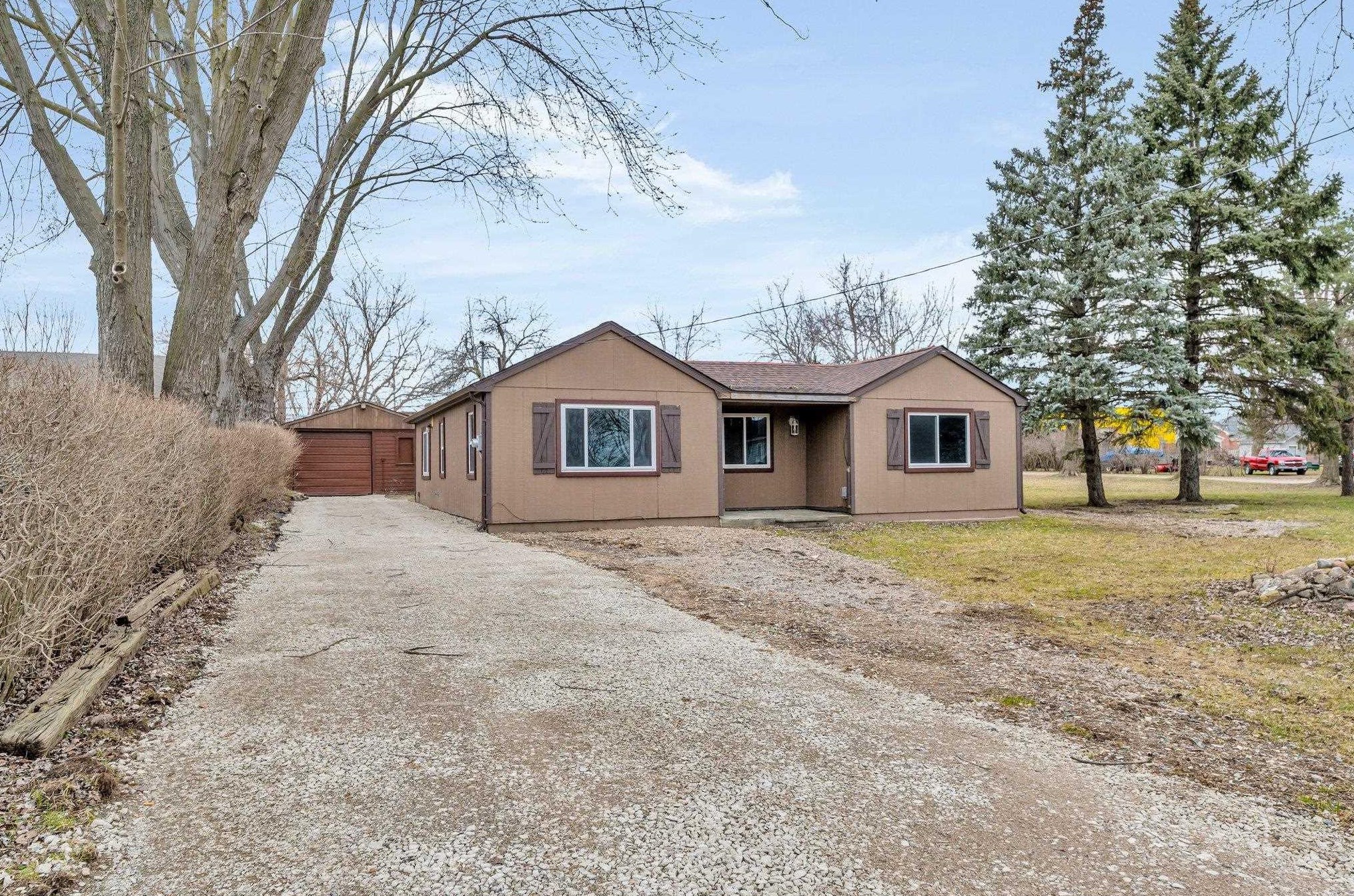 49521 Fuller Rd, New Baltimore, MI 48051-2512