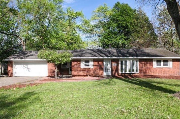 5900 Wright Dr, Troy, MI 48098