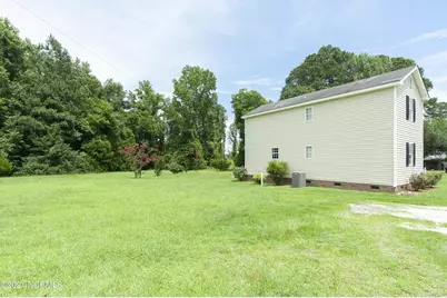 2271 Old Route 22, Kenly, NC 27542 - Photo 2
