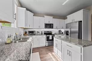 152 Hopeland Dr, Lillington, NC 27546 - Photo 6