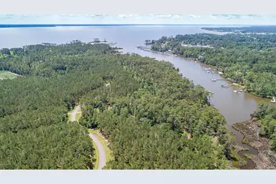 66 Madison Avenue, Oriental, NC 28571 - Photo 6